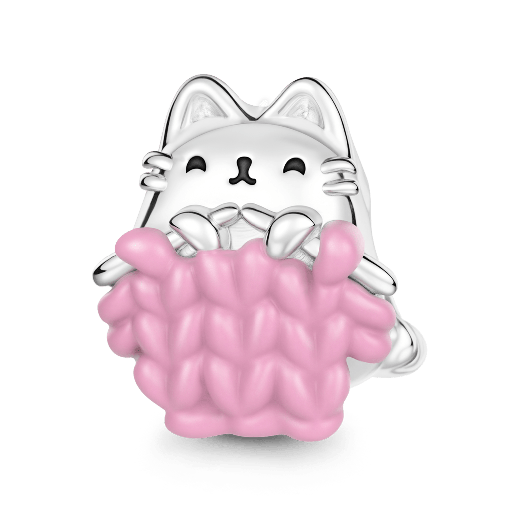 Gnoce Cat Knitting a Sweater Charm_1